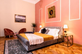 Elegant and historic 3-Bedroom in city center -By LikeHomeFlorence Florence